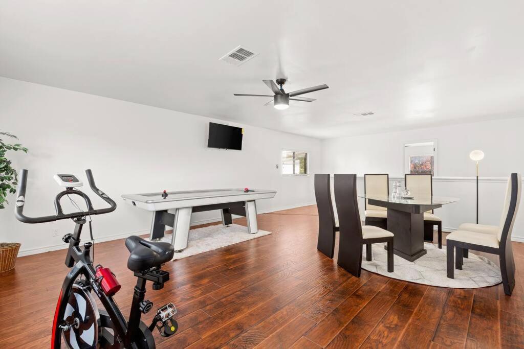 5 Bedrooms With Chefs Kitchen 2 Masters Room And Game Lounge Сан-Антонио Экстерьер фото